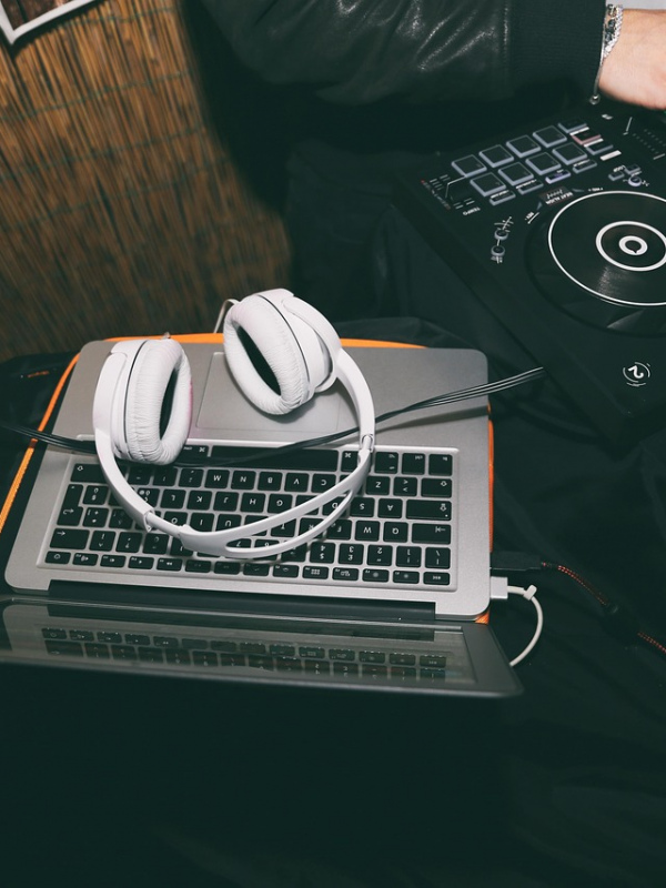 Premium DJ Hochzeitspaket auf Anfrage